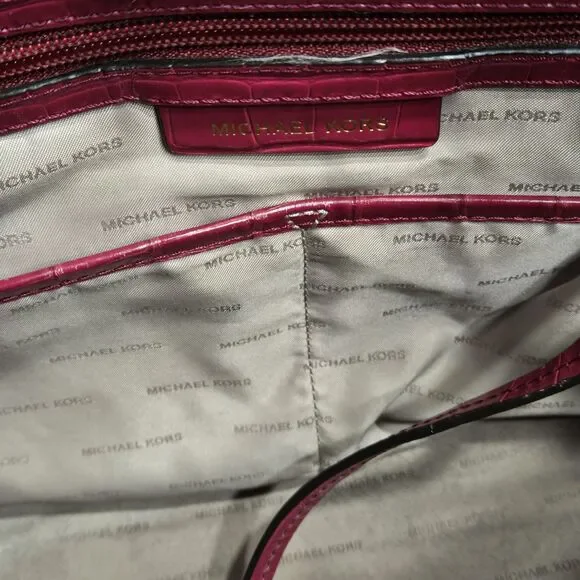 MICHAEL KORS MOTT MEDIUM SMOOTH LEATHER TOTE In Mulberry - Picture 12 of 13